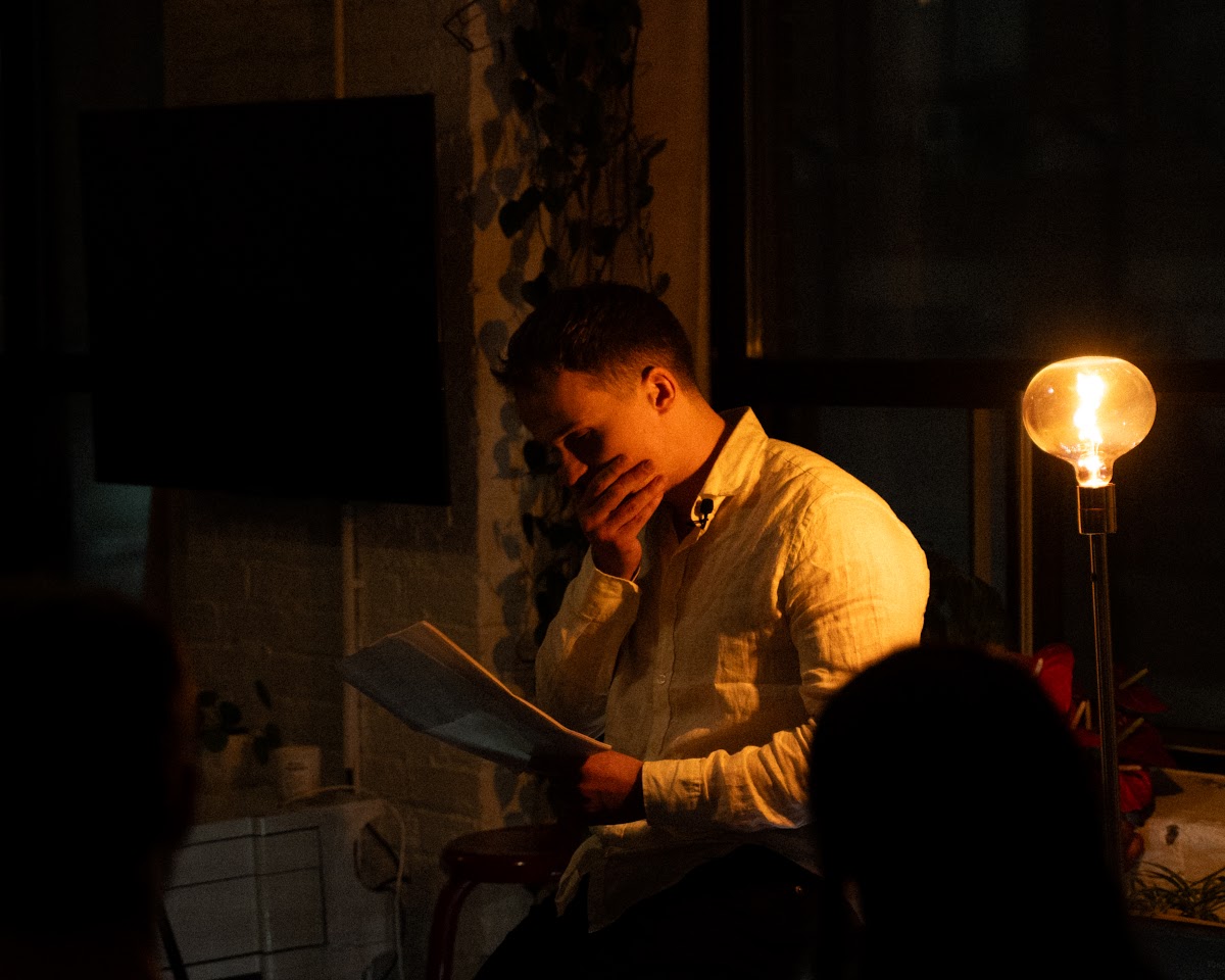 Kubla, whose story is about Christmas Eve by Spirit of the West